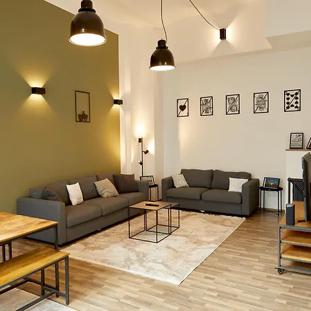 95M2 Loft Apartment Mit Terasse 1B 2R Kreuzberg